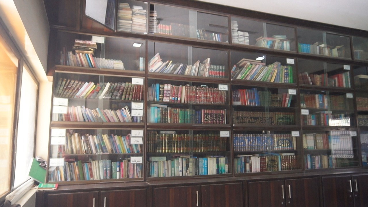 جامعہ مدنیہ لائبریری